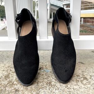 Crown Vintage Suede shoes, Size 6